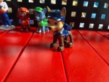 Load image into Gallery viewer, 17 Paw P mini figures cake decorations kid toys