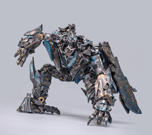 Load image into Gallery viewer, 12 Transformers toys TW-1140