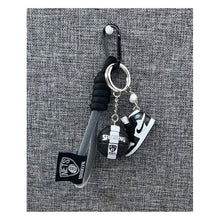 Load image into Gallery viewer, Basketball keychain