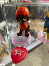 Load image into Gallery viewer, 17 Paw P mini figures cake decorations kid toys