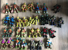 Load image into Gallery viewer, 63 Turtle mini figures cake decorations