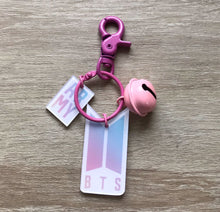 Load image into Gallery viewer, BTS keychain