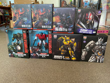 Load image into Gallery viewer, 12 Transformers toys