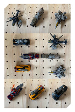 Load image into Gallery viewer, 12 Transformers toys