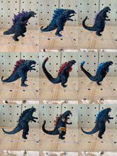 Load image into Gallery viewer, 36 G&K mini figures cake decorations kid toys