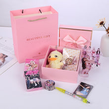 Load image into Gallery viewer, BlackPink gift box

