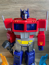 Load image into Gallery viewer, 12 Transformers toys
 PT-01G
