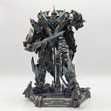 Load image into Gallery viewer, 12 Transformers toys  TW-1140
