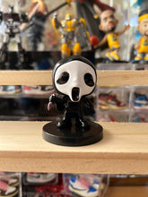 Load image into Gallery viewer, 83 Mini figures cake decorations
