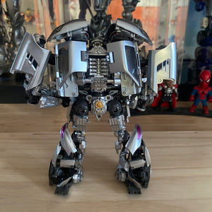 12 Transformers toys
 BT-01