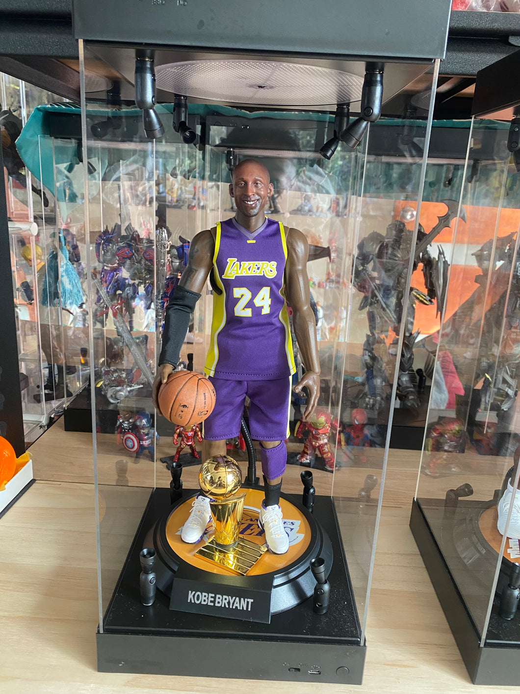 Basketball figure