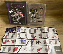 Load image into Gallery viewer, 12 Transformers toys
 PT-04B
