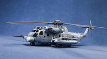 Load image into Gallery viewer, 12 Transformers toys MMP 13
