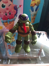 Load image into Gallery viewer, 63 Turtle mini figures cake decorations
