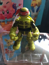 Load image into Gallery viewer, 63 Turtle mini figures cake decorations
