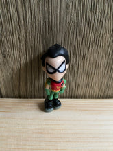 Load image into Gallery viewer, 87 Teen Titans mini figures cake decorations
