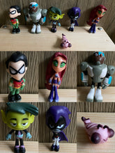 Load image into Gallery viewer, 87 Teen Titans mini figures cake decorations
