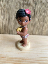 Load image into Gallery viewer, 30 Moa•na mini figures cake decorations
