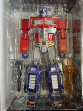 Load image into Gallery viewer, 12 Transformers toys
 MPP-10
