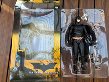 Load image into Gallery viewer, 302 Movie Figures Bat•Man
