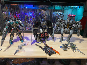 12 Transformers toys CR-01S