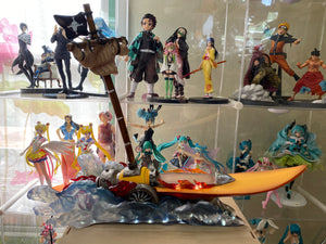 203 Anime One P figures (with light)