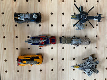 Load image into Gallery viewer, 12 Transformers toys
