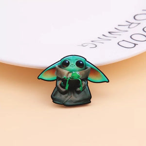 320 Star • W mini figures badge