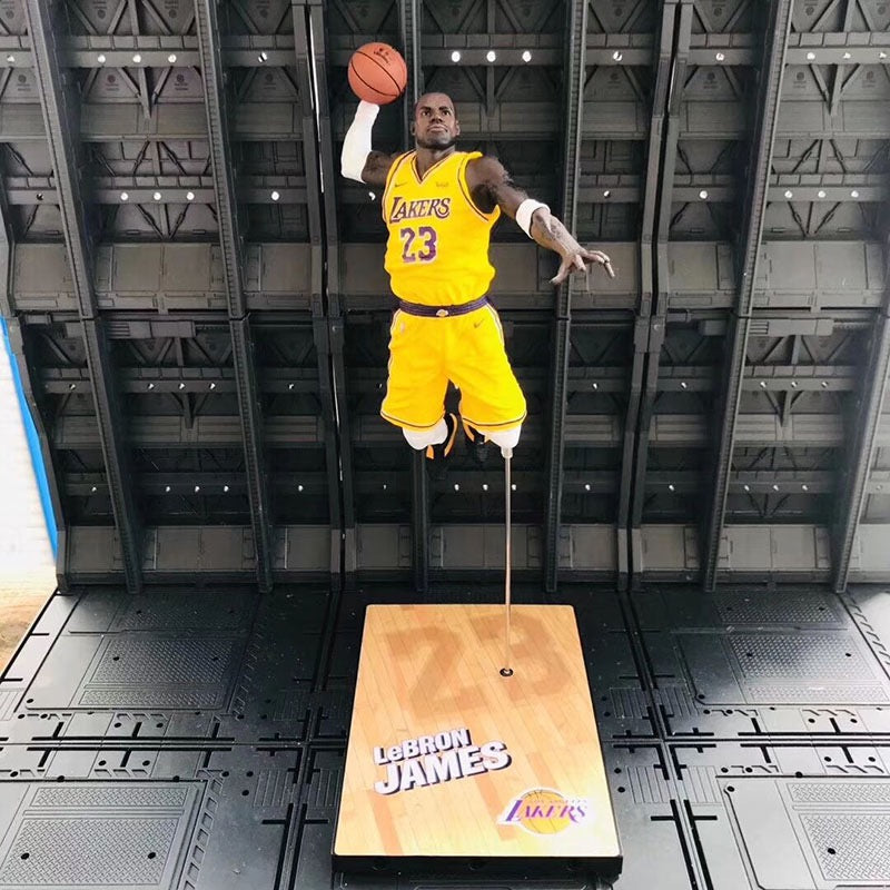 Basketball figures