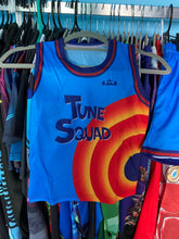 Load image into Gallery viewer, Kids basketball t-shirt and shorts
