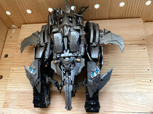Load image into Gallery viewer, 12 Transformers toys
 LS06
