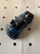 Load image into Gallery viewer, 12 Transformers toys
