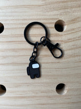 Load image into Gallery viewer, 07 Among.us Game keychain
