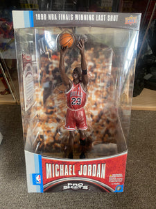 Basketball figures