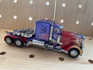 12 Transformers toys
 LS14