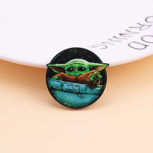 320 Star • W mini figures badge