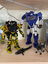 Load image into Gallery viewer, 12 Transformers toys
 SX-02
