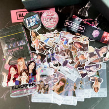 Load image into Gallery viewer, Blackpink gift box
