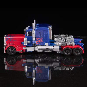 12 Transformers toys