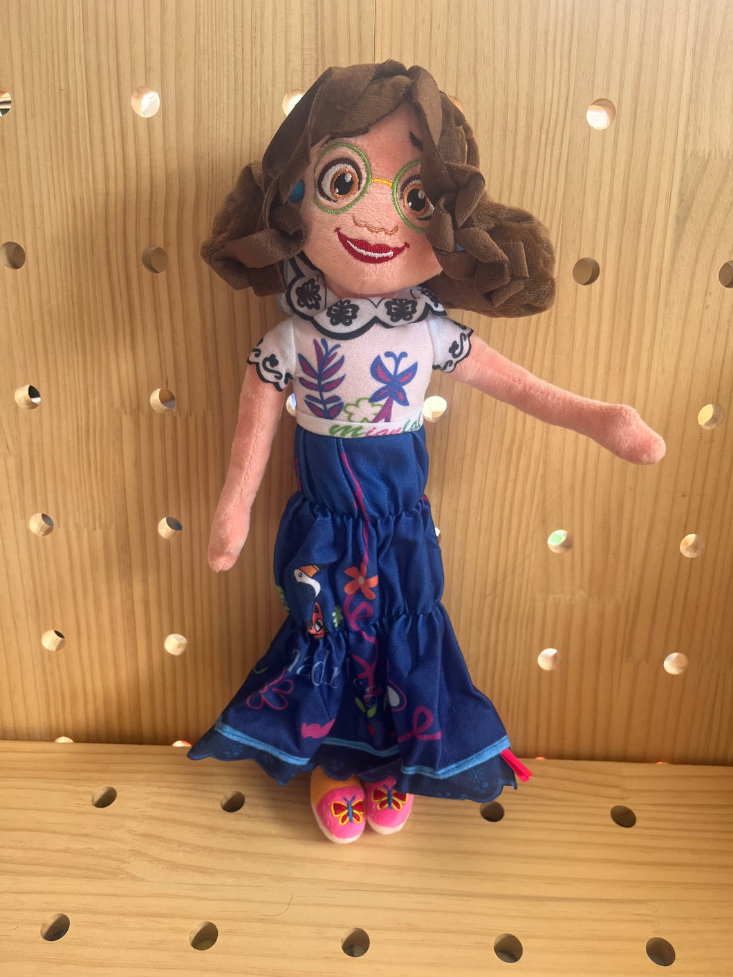 60 En•canto plush doll kid toys