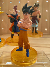 Load image into Gallery viewer, 204 Anime  Dragon Z mini figure cake decoration
