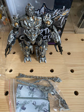 Load image into Gallery viewer, 12 Transformer toys SS54
