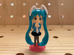 Anime S Moon mini figures cake decoration