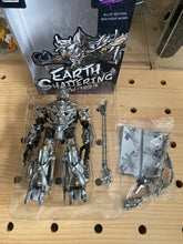 Load image into Gallery viewer, 12 Transformer toys SS54
