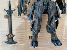 Load image into Gallery viewer, 12 Transformers toys

