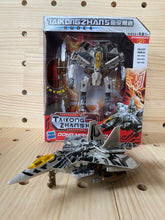 Load image into Gallery viewer, 12 Transformers toys
