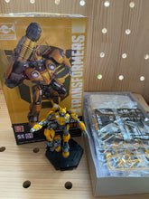 Load image into Gallery viewer, 12 Transformers toys
